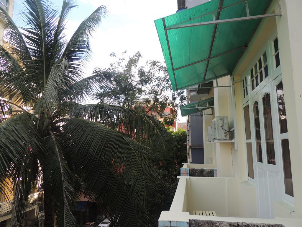 Lotus Bed & Breakfast Yangon Ngoại thất bức ảnh