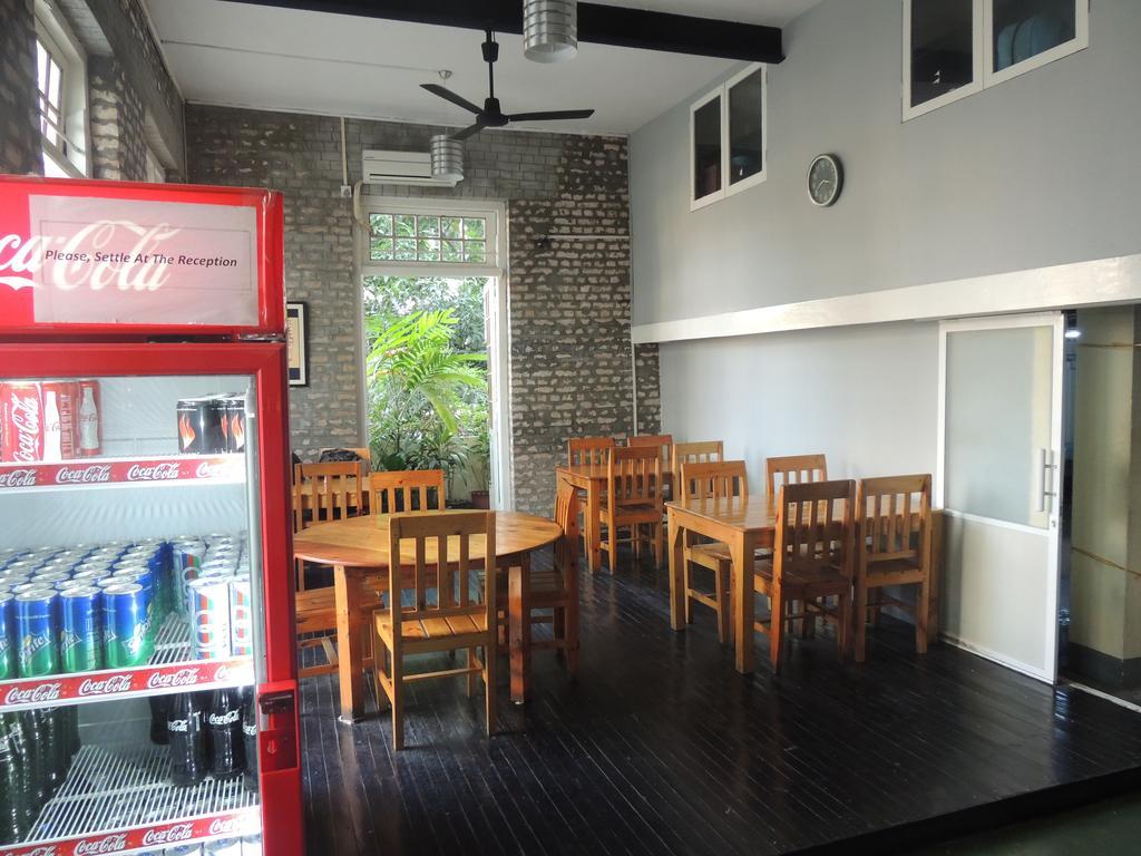 Lotus Bed & Breakfast Yangon Ngoại thất bức ảnh