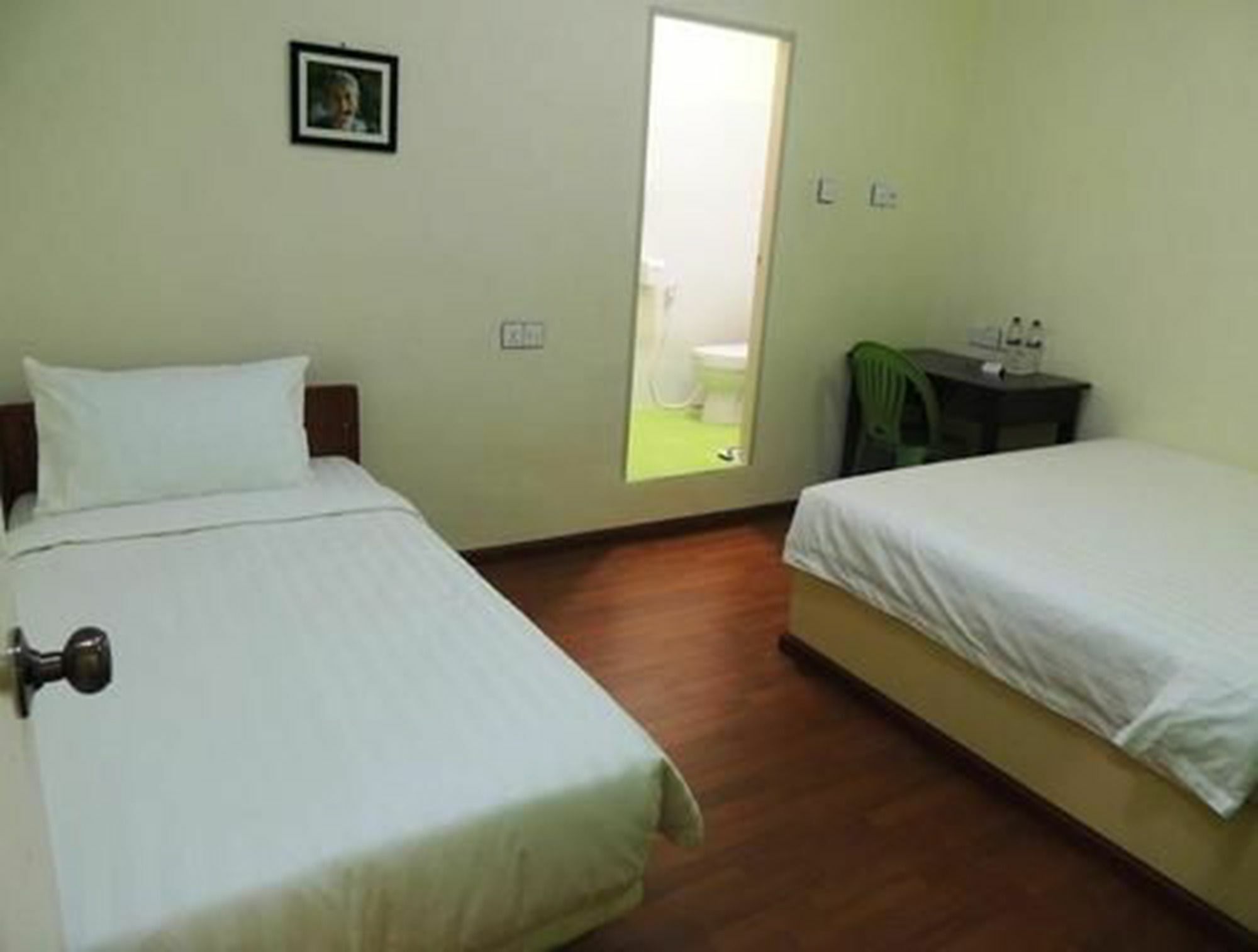 Lotus Bed & Breakfast Yangon Ngoại thất bức ảnh