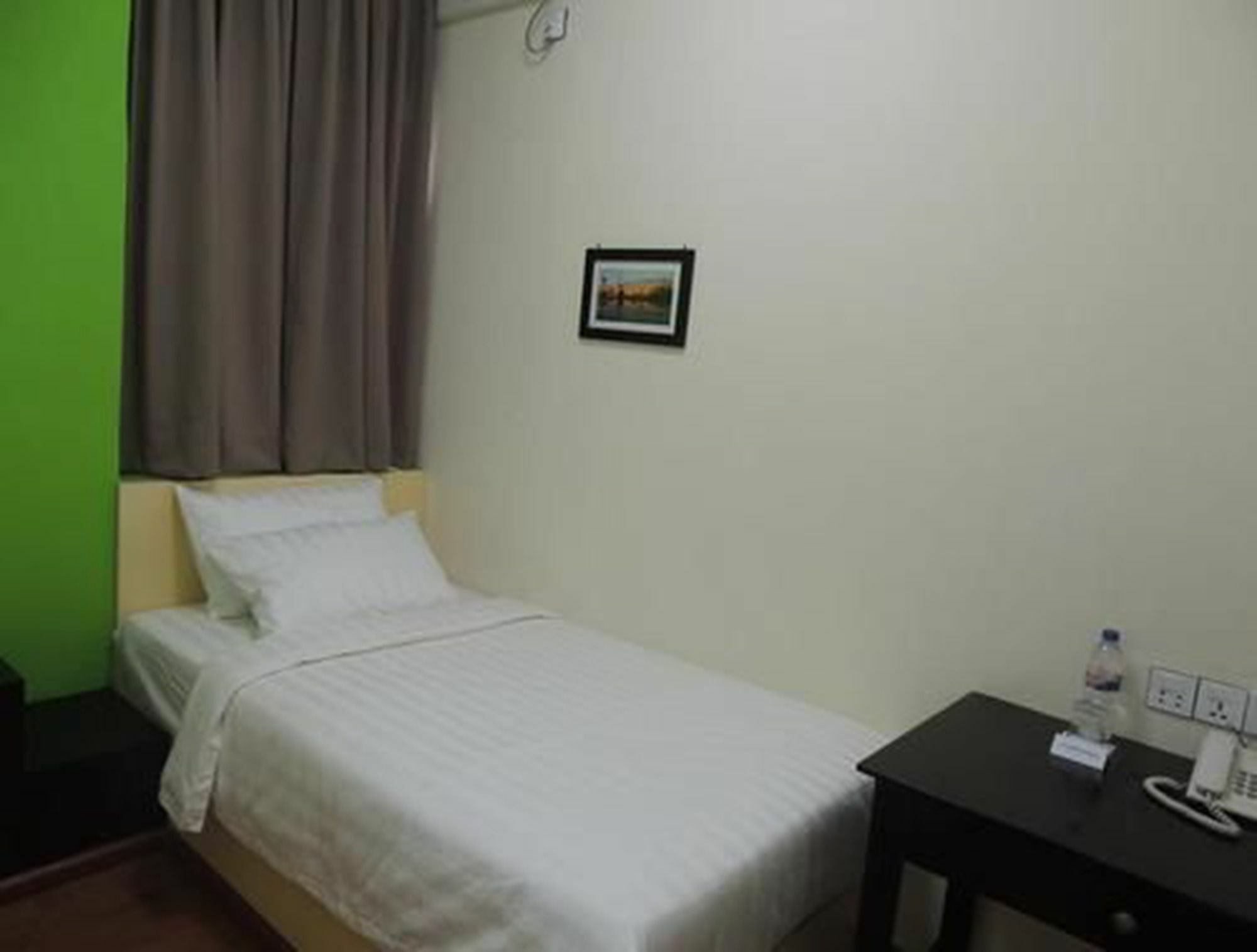 Lotus Bed & Breakfast Yangon Ngoại thất bức ảnh