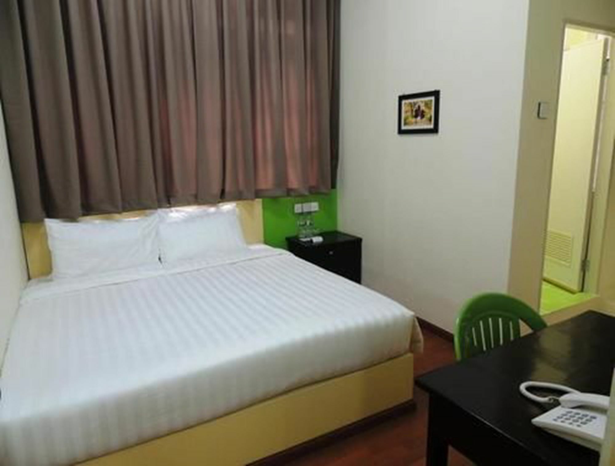 Lotus Bed & Breakfast Yangon Ngoại thất bức ảnh